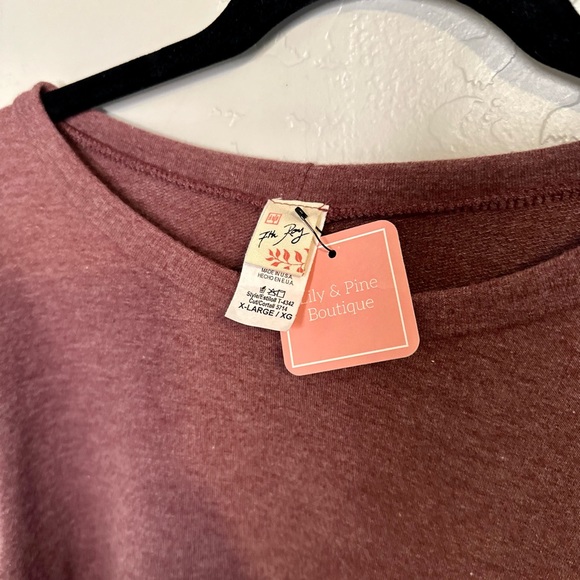 Lulu's French Terry Knit Long Sleeve Pullover Top Lace Cap Shoulder Barn Red XL - Picture 13 of 16